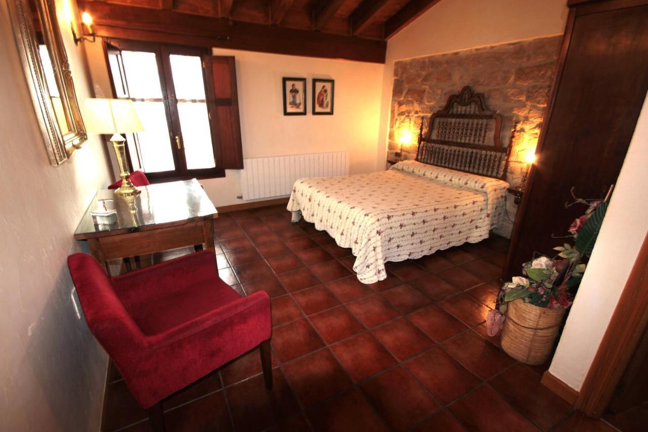 Casa Rural El Meson 布里奥内斯 外观 照片