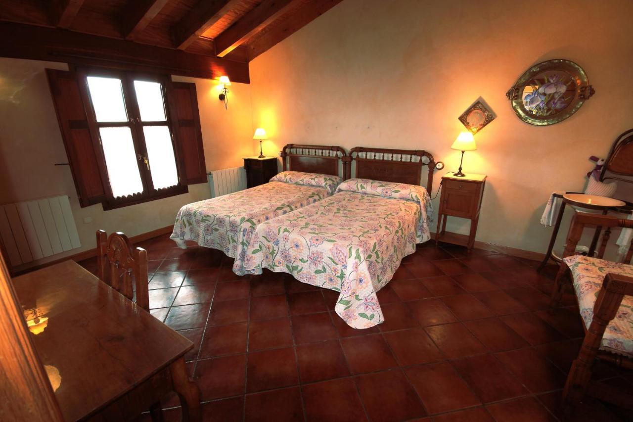 Casa Rural El Meson 布里奥内斯 外观 照片