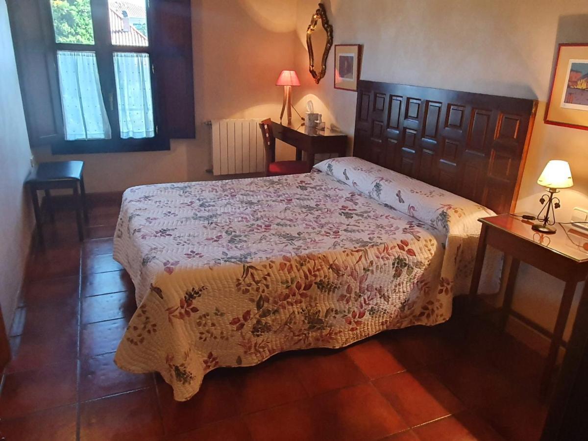 Casa Rural El Meson 布里奥内斯 外观 照片