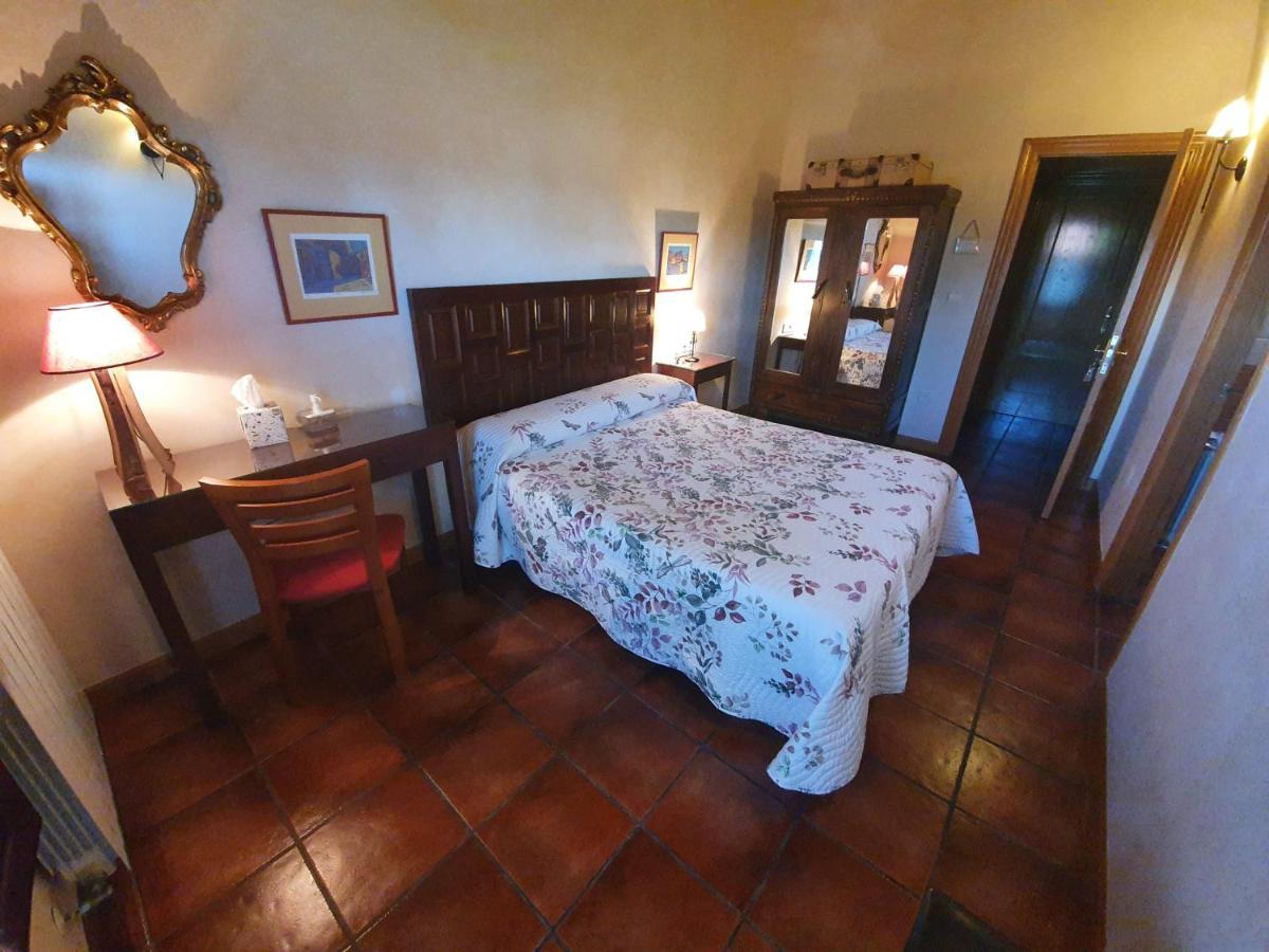 Casa Rural El Meson 布里奥内斯 外观 照片