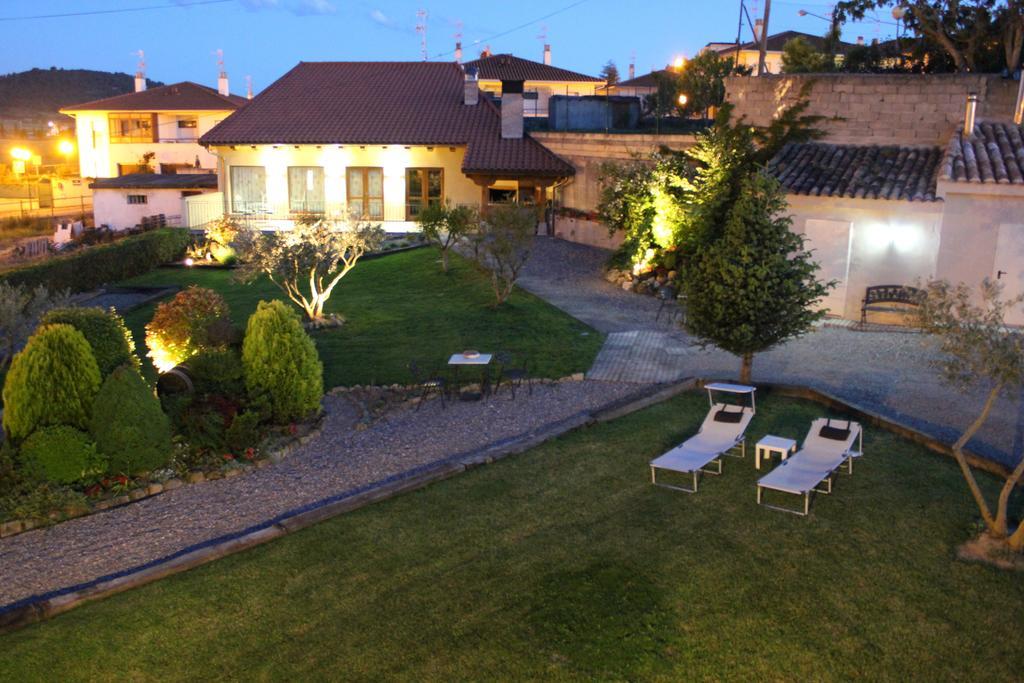 Casa Rural El Meson 布里奥内斯 外观 照片