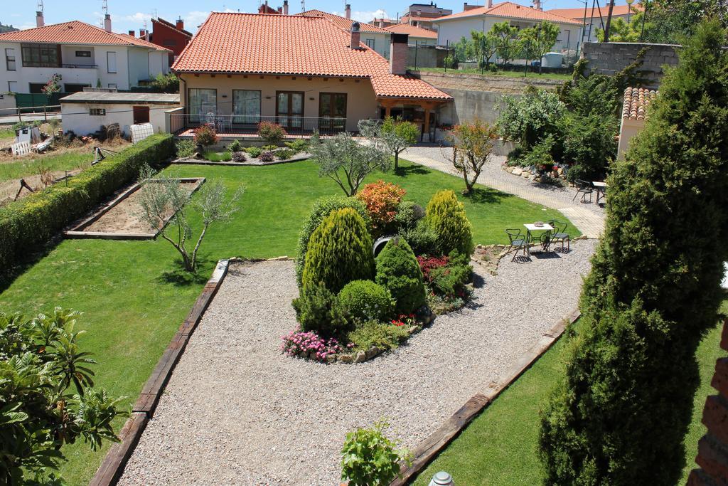 Casa Rural El Meson 布里奥内斯 外观 照片