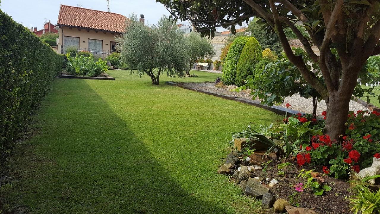 Casa Rural El Meson 布里奥内斯 外观 照片